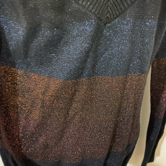 - Express bronze and blue vneck sparkle - Picture 3 of 5